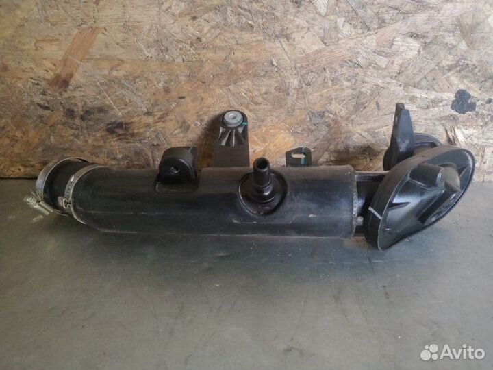 Патрубок системы охлаждения передний Chery Tiggo