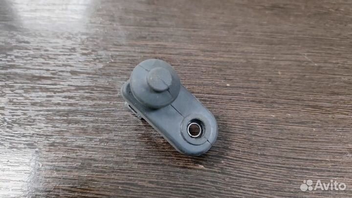 Концевик Mitsubishi Pajero 4 3.2D 2007