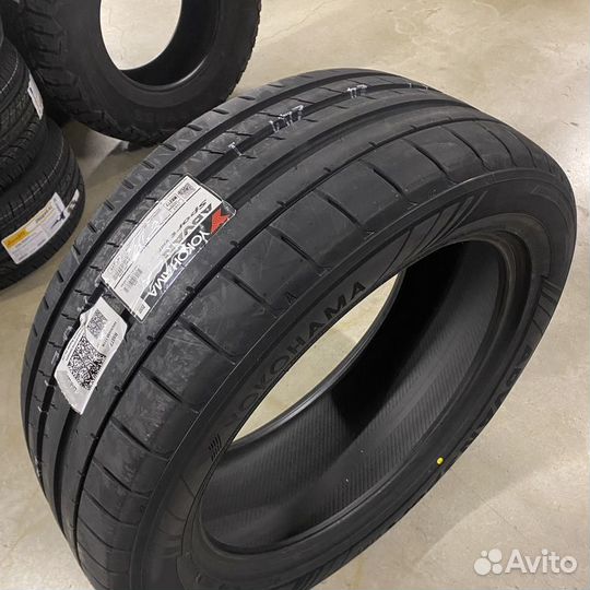 Yokohama Advan Sport V107 275/45 R20 110