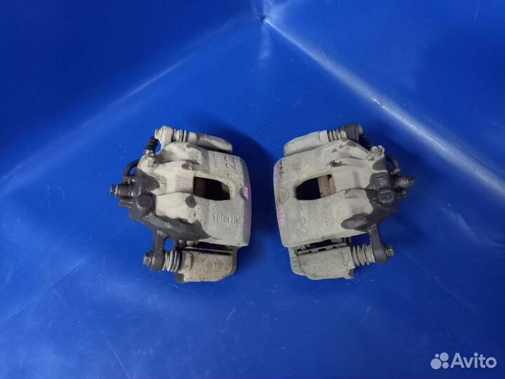 Суппорт тормозной передний Kia Rio III (2011—2015)