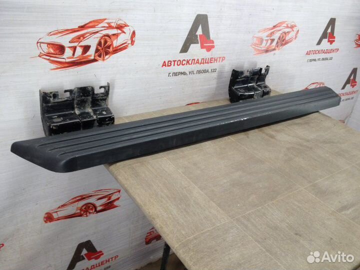 Подножка кузова правая Ford Torneo Custom с 2012 г