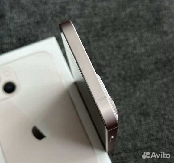 iPhone 13 (Состояние нового,гарантия)