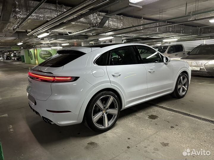 Porsche Cayenne 3 AT, 2023, 1 км