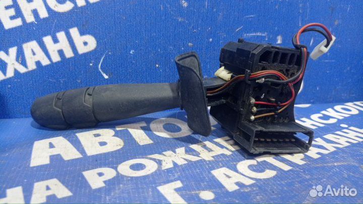 Переключатель поворотов Renault Symbol седан К4М