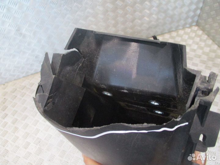 Крышка электро жгутов кабины DAF 1835755