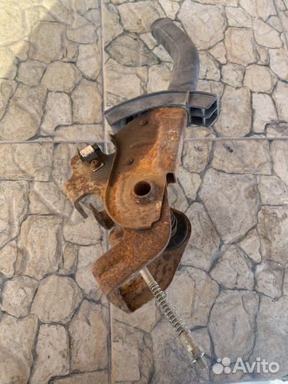 Киа ццерато 2 рычаг ручного тормоза