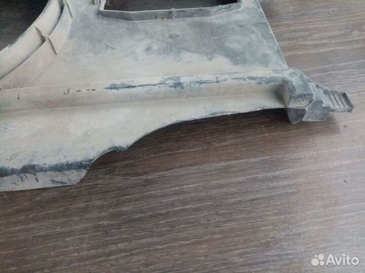 Диффузор вентилятора Mitsubishi Colt