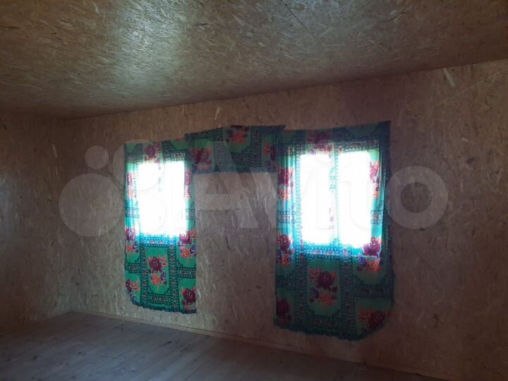 Дом 30 м² на участке 11,8 сот.