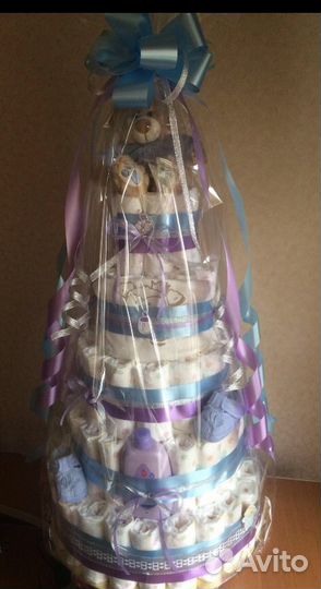 Подарочки новорождённым- торты из памперсов