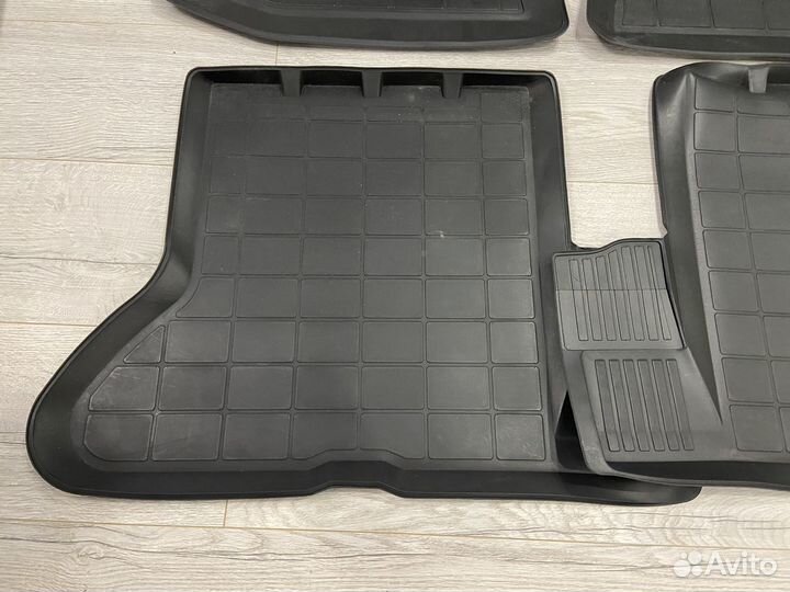 Оригинальные полиуретановые ковры Renault Dokker