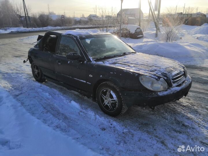 Hyundai Sonata 2.0 МТ, 2006, битый, 150 000 км