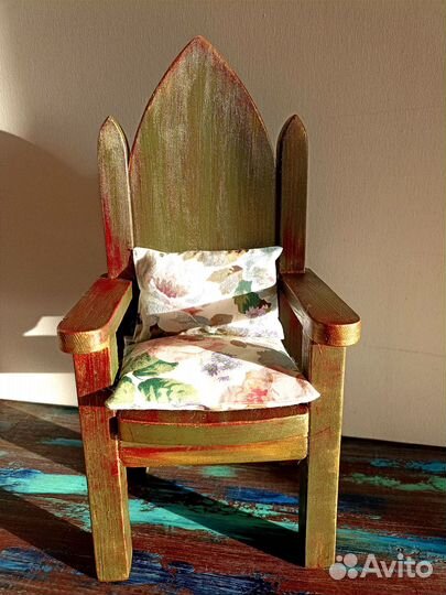 Кресло для куклы