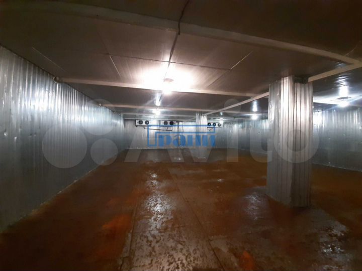 Склад. Холодильник-морозильник, 195 м²