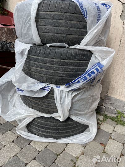 Bridgestone Dueler H/P 235/55 R17