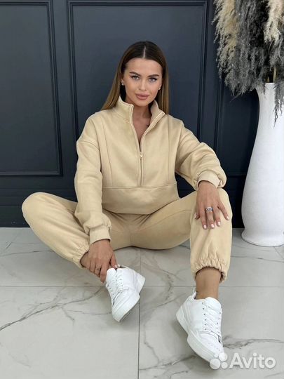 Спортивный костюм женский теплый новый на флисе