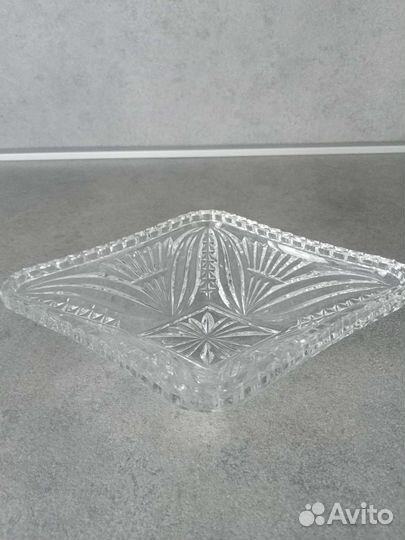 Хрустальная ваза