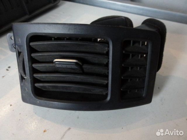 Дефлектор воздушный в торпедо правый Hyundai Ix55