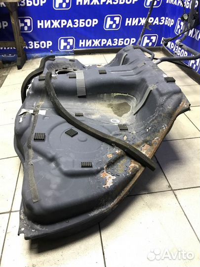 Бензобак Mercedes S-Class W217 S-klasse coupe