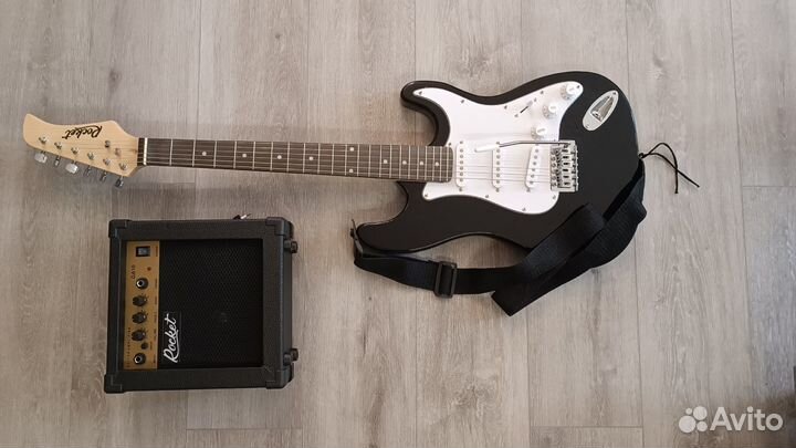 Электрогитара Rocket с комбиком бу