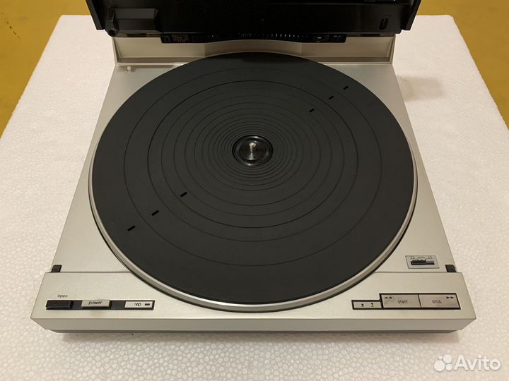 Проигрыватель винила Teсhniсs SL-7