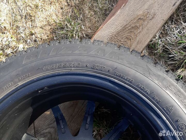 Bridgestone Blizzak Spike-02 195/55 R16 87