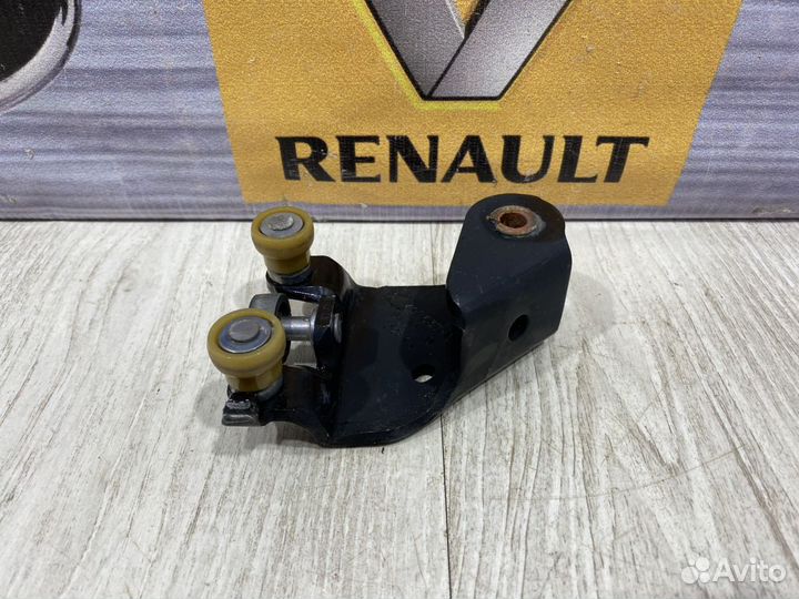 Ролик сдвижной двери renault kangoo 2 Прав