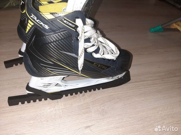 Коньки хоккейные CCM tacks 4092
