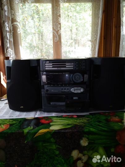 Музыкальный центр JVC CA-D401T