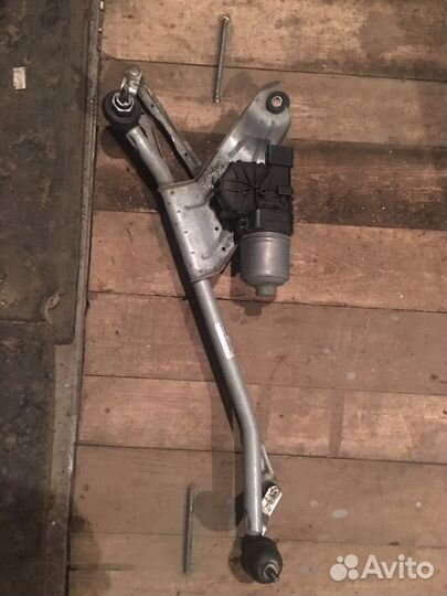 Трапеция дворников с мотором