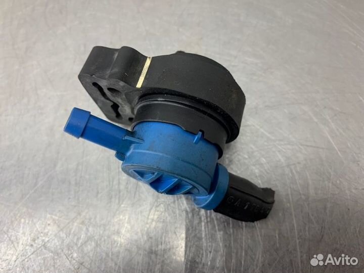 Клапан вентиляции топливного бака Mercedes C-Class