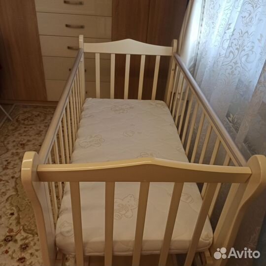 Детская кроватка Можга с продольным маятником