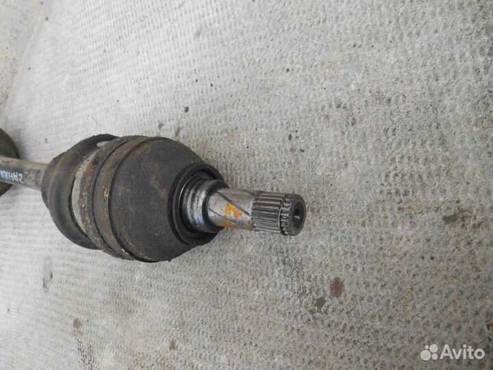 Полуось левая Opel Zafira A Опель Зафира А