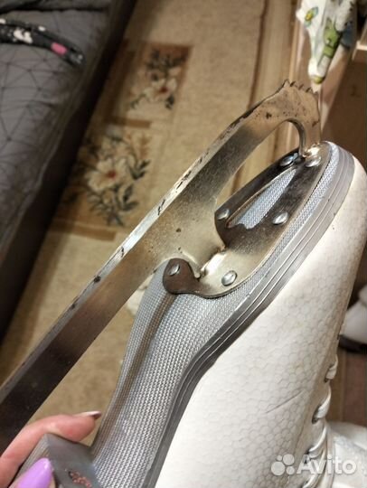 Коньки фигурные женские 40 размер