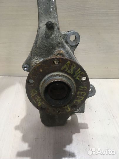 Кулак передний левый Ауди A8 D3 4E0407257M