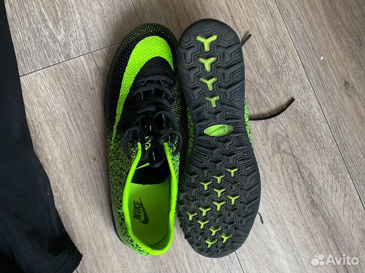 Футзалки nike