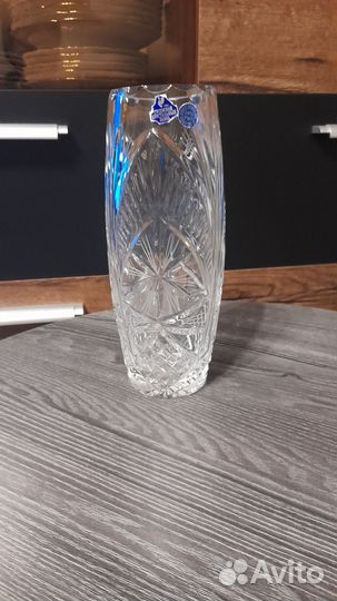 Хрустальная ваза