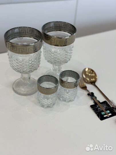 Набор бокалов