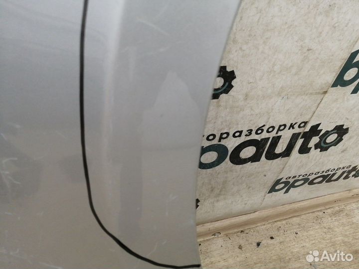 Крыло переднее правое с отв под поворотник