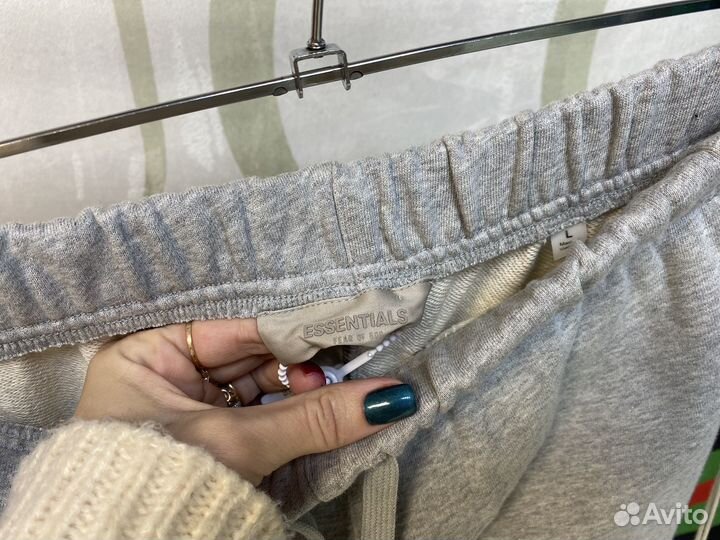 Спортивные штаны Еssentials