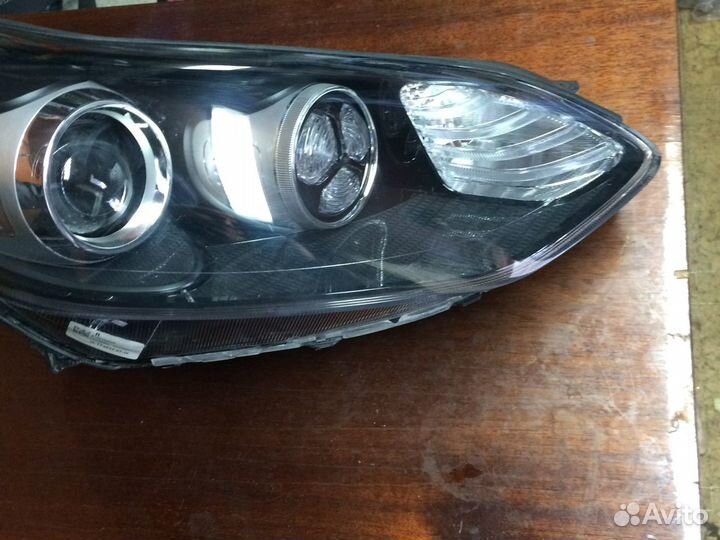 Фара правая Kia Sportage 4 QL