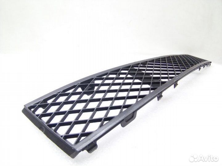 Решетка в бампер передняя Bmw 5-Series F10 2011