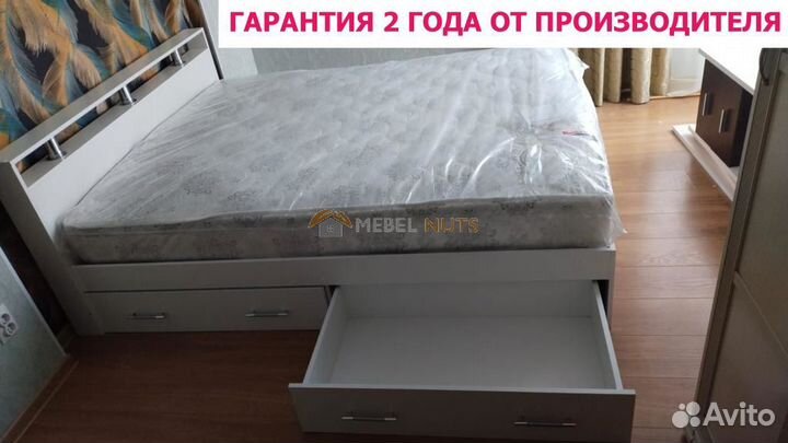 Кровать с ящиками