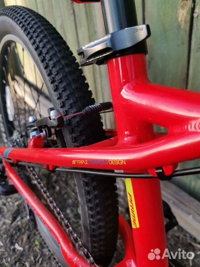 Велосипед GT stomper prime 24