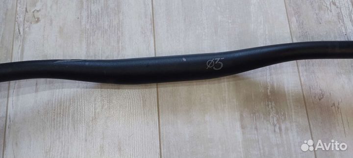 Велосипедный руль RaceFace