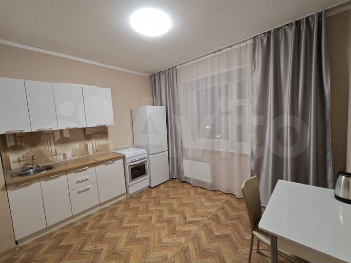 2-к. квартира, 52 м², 3/10 эт.