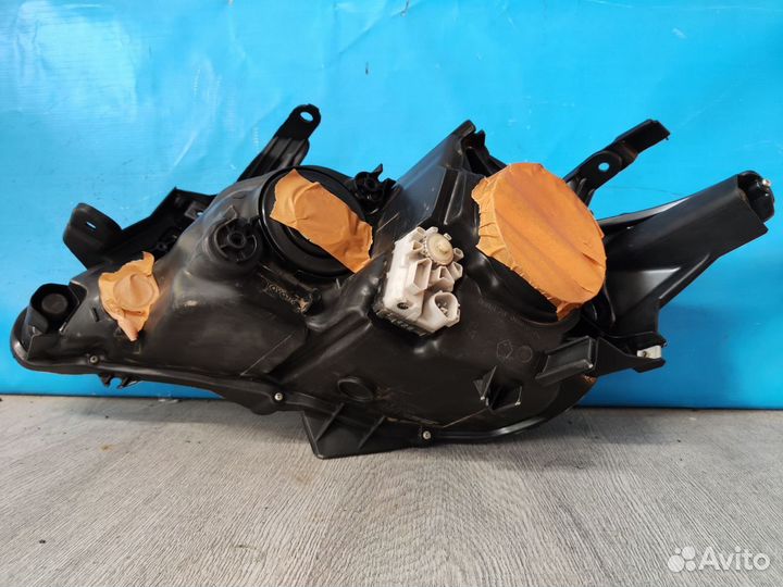 Фара правая Toyota Camry 7 хв50 11-17