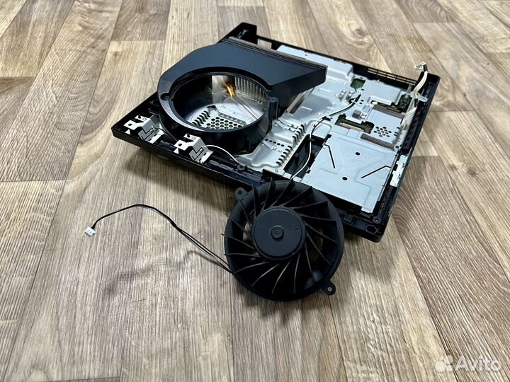 Sony PlayStation 3 PS3 Slim / 320 gb / 32 Игры