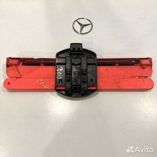 Знак аварийной остановки Мерседес w212 w204 w218