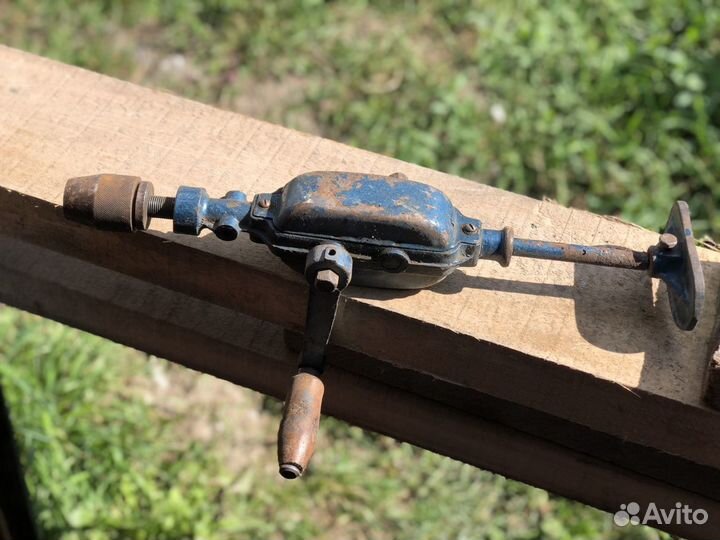 Ручная дрель отс