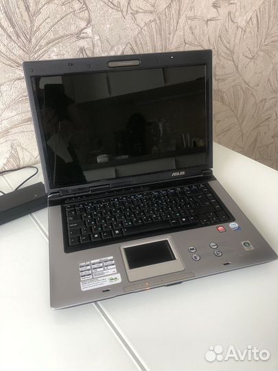Ноутбук asus